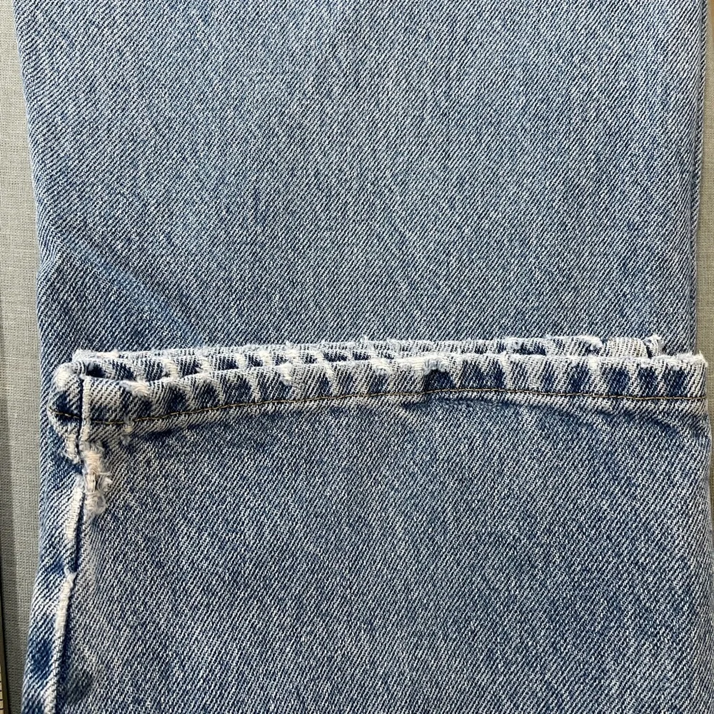 Wrangler Authentic Mens 35x30 Regular Fit Light Wash Denim Jeans
